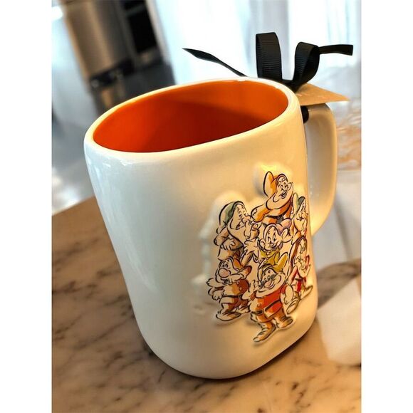 Rae Dunn Disney Snow White Seven Dwarfs Whistle While You Work Mug Dopey Grumpy - Picture 7 of 9